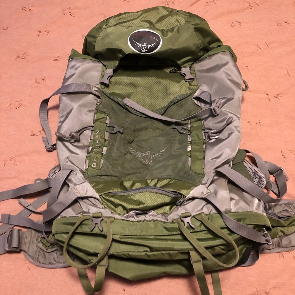 Green Osprey Kestrel 48 liter S/M Backpacking Pack